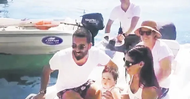 Arda Turan-Aslıhan Doğan çiftinin minik oğulları Hamza Arda Ege'nin yıldızı oldu