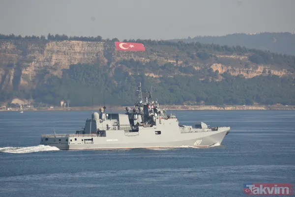 Rus savaş gemisi Admiral Essen Çanakkale Boğazı'ndan geçti - 1