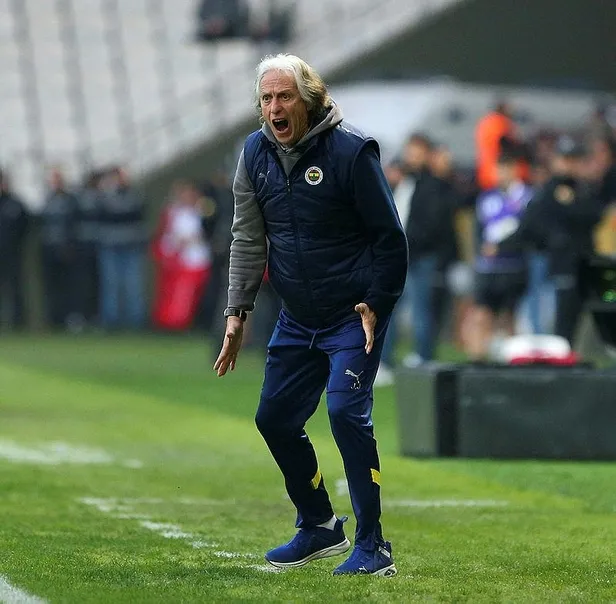 fenerbahce-tenik-direktoru-jorge-jesustan-ayrilik-aciklamasi-fenerbahcenin-teknik-direktoru-degilim-1686518826103.jpeg