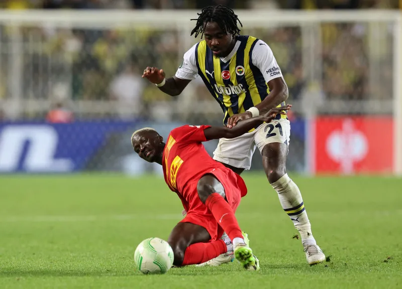 Galatasaray'dan sürpriz transfer! Fenerbahçe maçında izlediler - 15