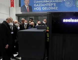 Erdoğan, ASELSAN üretimi X-ray cihazını inceledi