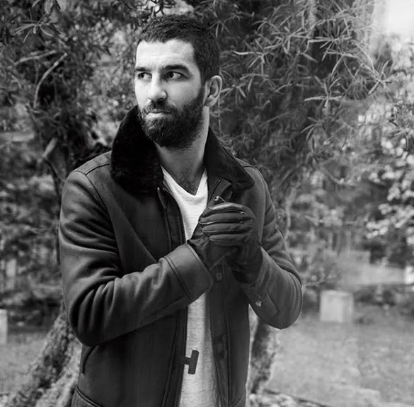 Arda Turan ile Berkay kavga etti! Arda Turan Berkay'ın burnunu kırdı-2