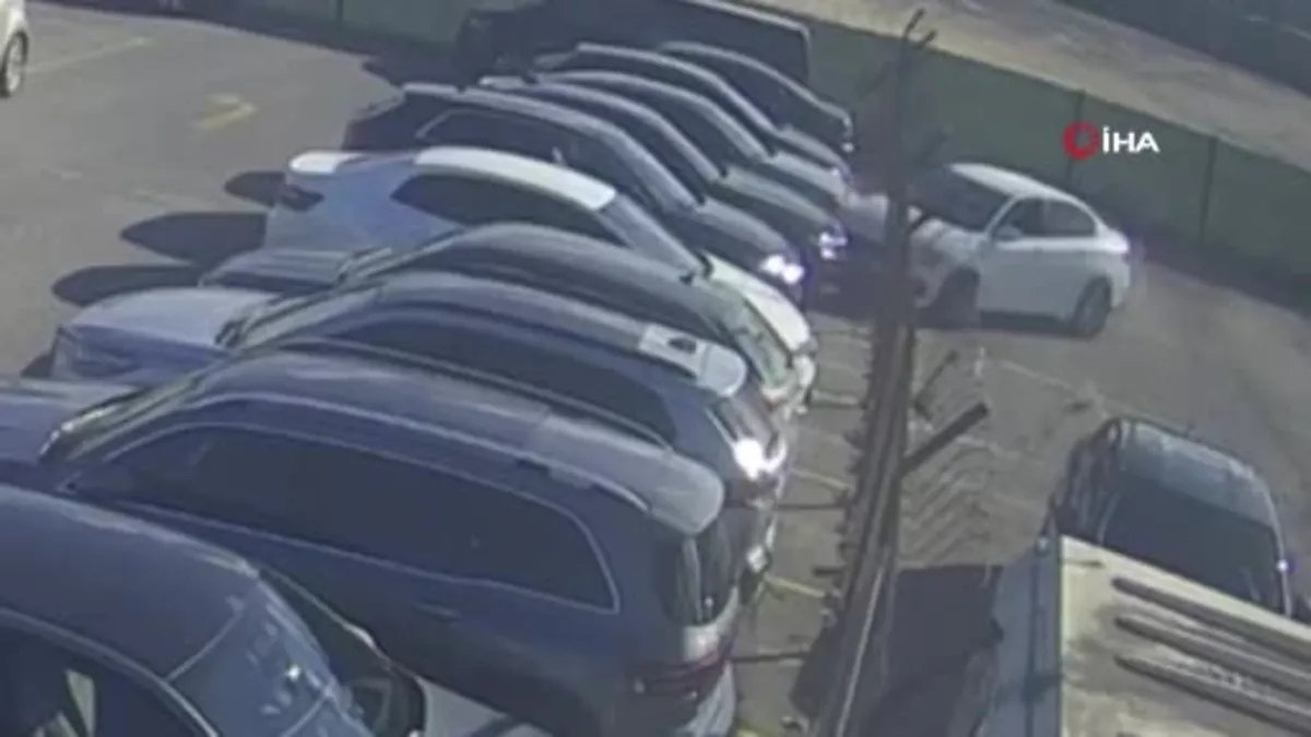 İstanbu Pendik'te drift atan 2 sürücüye toplamda 83 bin TL ceza kesildi