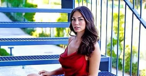 Yabancı damat! Ünlü oyuncu Demet Özdemir yeni sevgilisi DJ Sergio'yu ilk kez paylaştı