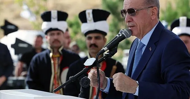 Cumhur’dan Ahlat çıkarması! Başkan Erdoğan’dan tarihi açıklamalar: Biz bu toprakların asıl sahibiyiz | Kabine 21 yıl sonra bir ilk