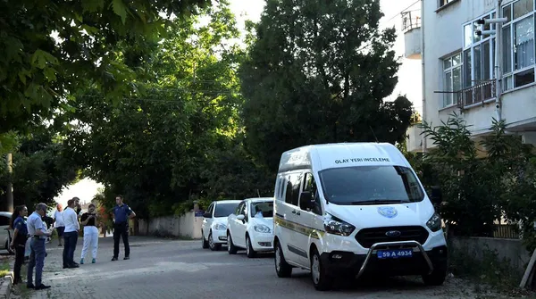 Tekirdağ'da dehşet evi! Tartıştığı eski nişanlısını bıçakla öldürdü-2