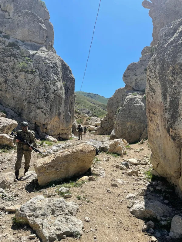 agri-dogubayazitta-hudut-kartallari-ramazan-bayraminda-da-724-nobette-1620975861304.jpg Ağrı Doğubayazıt'ta hudut kartalları Ramazan Bayramı'nda da 7/24 nöbette-5