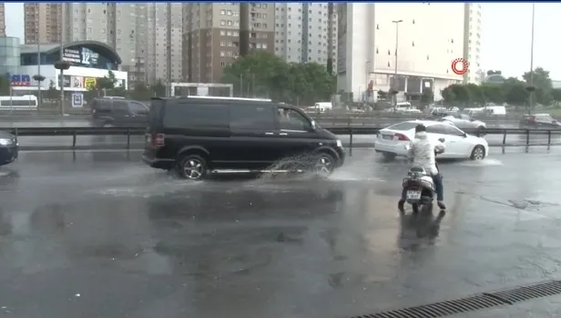 Son dakika: İstanbul'da yağmur sürprizi