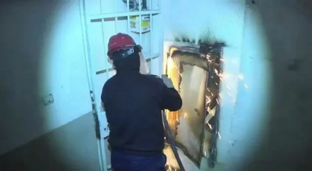 istanbul-sultangazide-teror-orgutu-dhkp-cye-operasyon-eylem-talimatlari-dergiye-gizlenmis-1615414573636.jpeg İstanbul Sultangazi'de terör örgütü DHKP-C'ye operasyon! Eylem talimatları dergiye gizlenmiş...-2