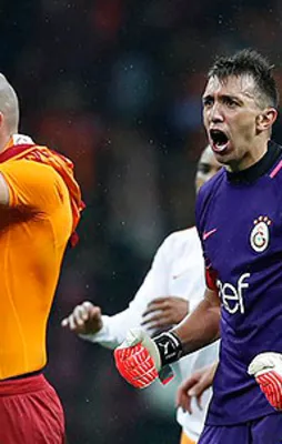Galatasaray'ın iki yıldızından flaş açıklama