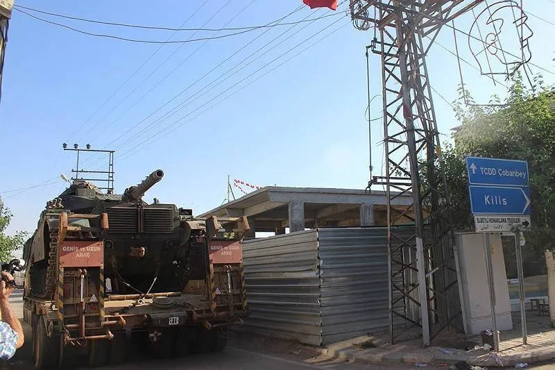 Leopardlar sınıra konuşlandırıldı-3