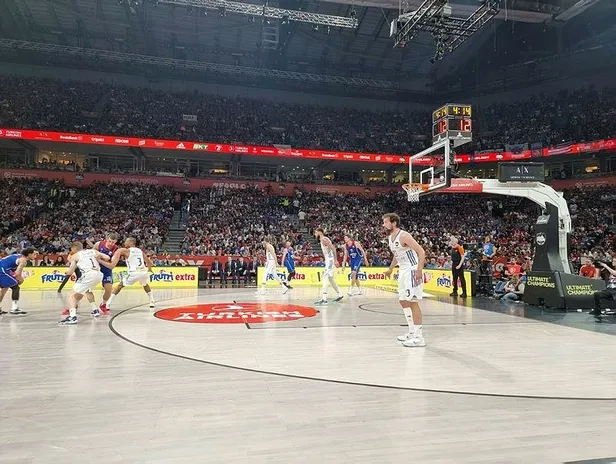 basketbol-voleybol-boks-tekvandodaki-basarilar-turkiyeyi-sevince-bogdu-1653344063445.jpeg Basketbol, voleybol, boks, tekvandodaki başarılar Türkiye'yi sevince boğdu-13