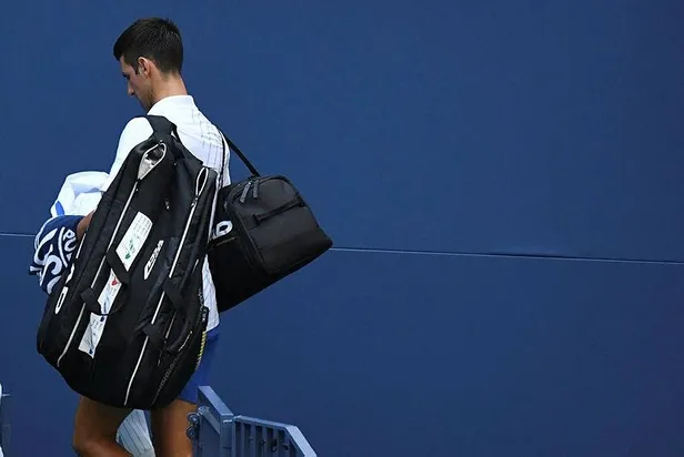 abd-acikta-novak-djokovic-diskalifiye-edildi-1599426196548.jpeg