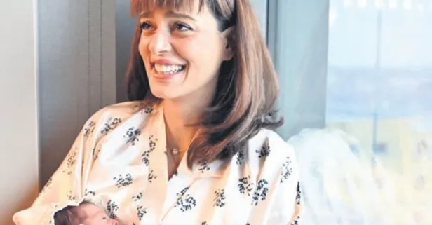 Annelik heyecanı! Bestemsu Özdemir oğluna kavuştu