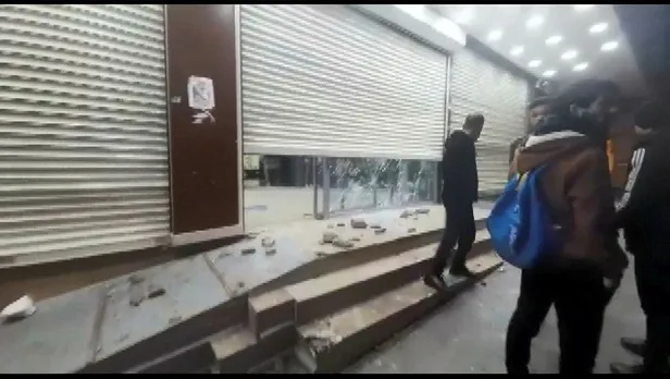 Esenyurt'ta çocukların "sigara kavgası" meydan savaşına döndü! Valilikten flaş açıklama: 7 şüpheli yakalandı!-3