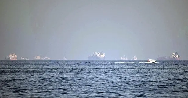 Hürmüz'de 15 Türk gemisi var! Bakan Uraloğlu açıkladı: İrtibat halindeyiz