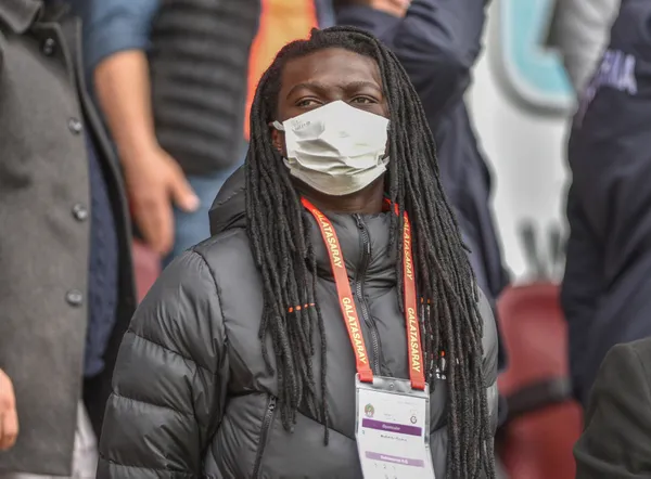 tesadufun-boylesi-yeniden-galatasaraya-gelen-gomisin-ilk-maci-yine-kayserispora-karsi-olacak-1644406231410.jpg Tesadüfün böylesi! Yeniden Galatasaray'a gelen Gomis'in ilk maçı yine Kayserispor'a karşı olacak-4