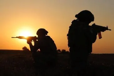 Sınırda 1’i FETÖ mensubu 7 kişi yakalandı