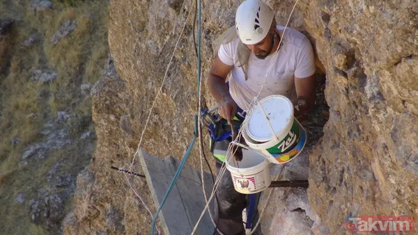 Kilogramı 500 TL! Batman'da dağlardan toplanan kaya balının sadece fazlasını satıyorlar - 11