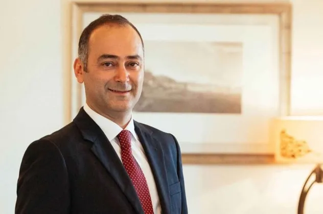 Bayrak değişimi