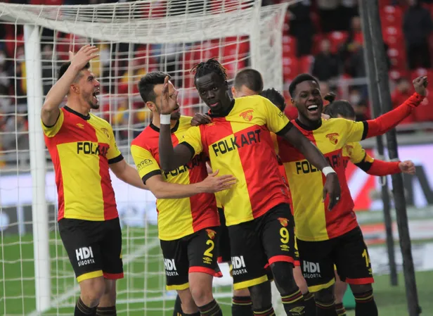 goztepe-galatasaray-maci-ne-zaman-saat-kacta-goztepe-gs-maci-hangi-kanalda-yayinlanacak-1645438623053.jpg Göztepe Galatasaray maçı ne zaman, saat kaçta? Göztepe GS maçı hangi kanalda yayınlanacak?-2