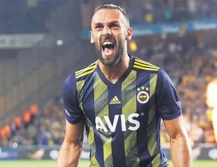 Vedat Muriqi’ye Ada kancası! Fener’in kapısını çaldı