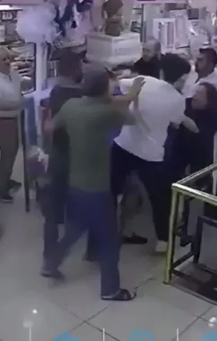 Karısını döven esnafa esnaf dayağı