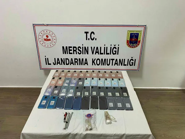 piyasa-degeri-500-bin-dolar-mersinde-102-gram-kaliforniyum-ele-gecirildi-1646636314292.jpg Piyasa değeri 500 bin dolar! Mersin'de 102 gram kaliforniyum ele geçirildi-2