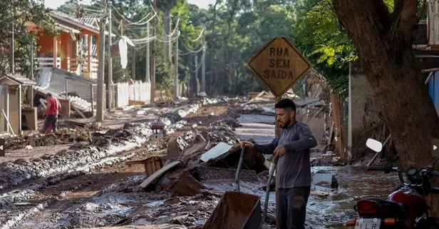 Görüntüler korkunç! Brezilya'da hayatı felç etti: Sel felaketinde ölü sayısı gittikçe artıyor! Hayvanlar günlerdir mahsur!