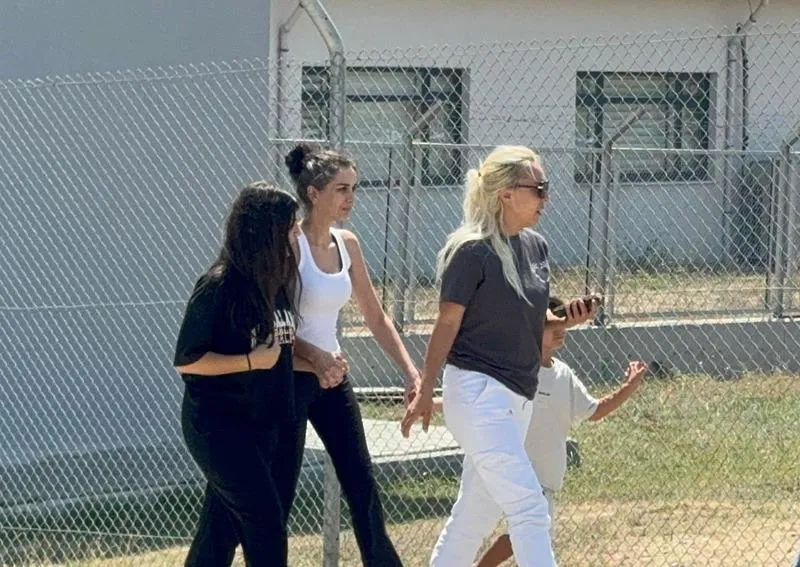 Hapisten çıkar çıkmaz Engin Polat'ın yanına koştu