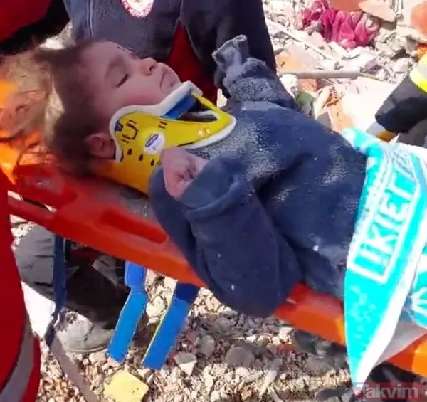 Yalı Çapkını hastası Demet Akalın'ın gazabı "Ayy sen hakettin" Diline düşenin kurtulamadığı Demet Akalın yine formunda - 29