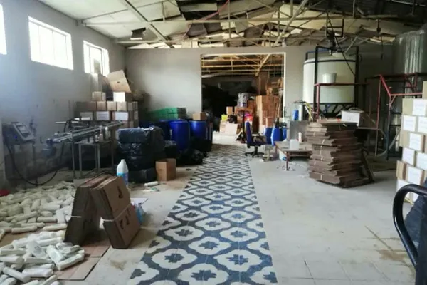 Son dakika: 300 bin TL'lik sahte deterjan operasyonu: 2 gözaltı-4