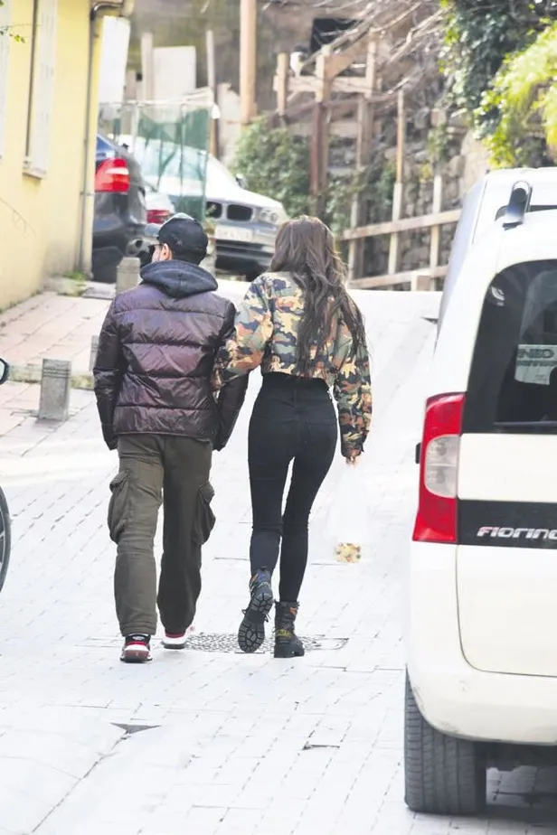 Ece Yosmaoğlu ile 11 yıllık evliliğini Kübra Hera Aslan uğruna bitirdiği konuşulan Ozan Doğulu evlilik planları yapıyor-1