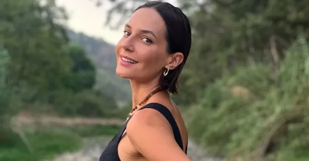Sedef Avcı tatil pozuyla sosyal medyayı salladı! Kıvanç Kasabalı'nın biricik eşi doğal güzelliğiyle dikkat çekti