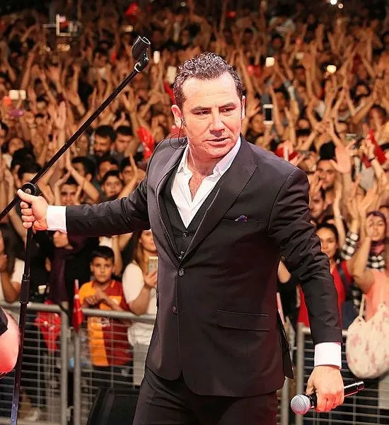 Son dakika: Ferhat Göçer'in söylediği şarkı artık davalık: Erol Köse ile Serkan Çelik parada anlaşamadı-6
