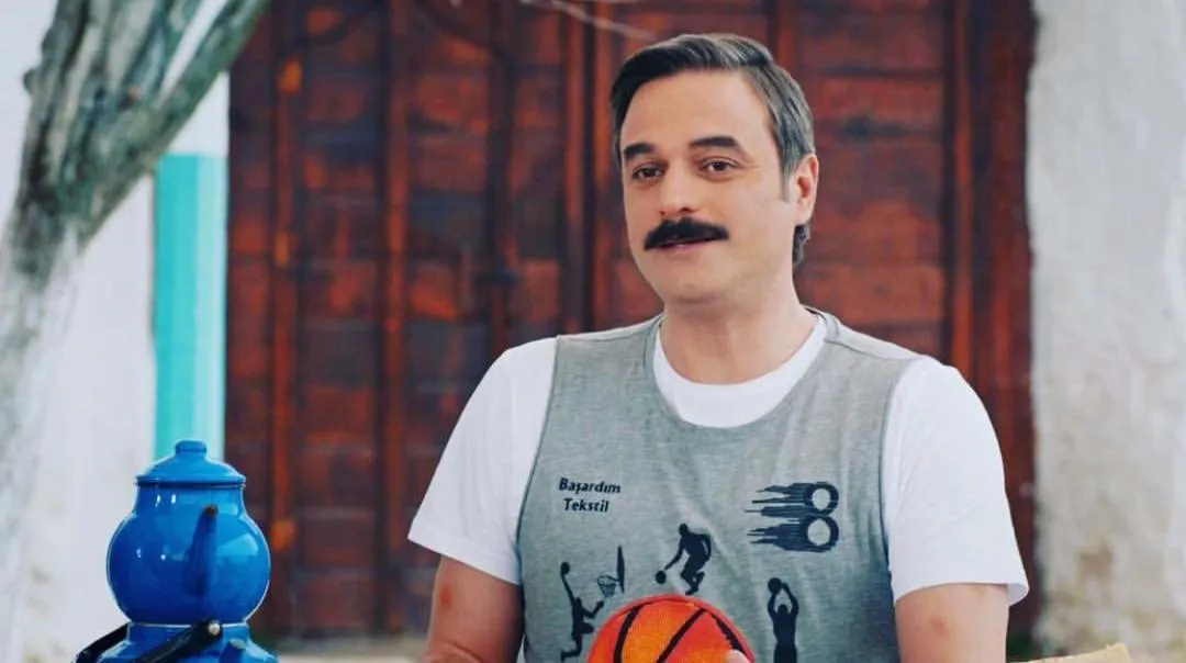 17 yıllık evlilik tek celsede bitmişti! Ufuk Özkan’ın eski eşi merak konusu oldu! O da tanıdık çıktı - 4