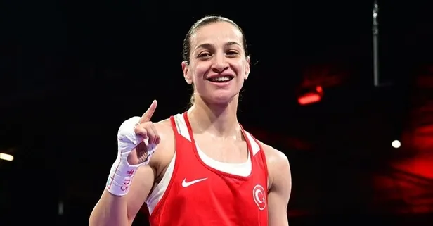 Dünya Boks Şampiyonası'nda Buse Naz Çakıroğlu'ndan gümüş madalya