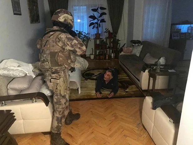 Son dakika: Ankara merkezli 8 ilde zehir tacirlerine “Vadi” operasyonu: Çok sayıda kişi gözaltına alındı-6