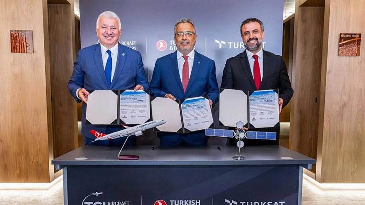 TÜRKSAT'la anlaşma imzalandı: THY'den uçaklarda ücretsiz internet hizmeti! Tarih belli oldu