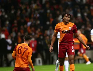 Son dakika transfer haberleri... Galatasaray'ın sağ beki Sacha Boey'e İtalyan talip! Peşini bırakmıyorlar