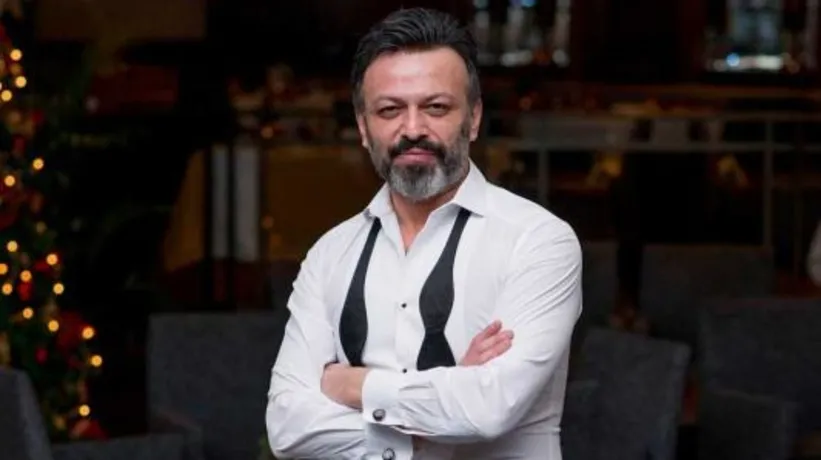 Serhat Mustafa Kılıç’a Muhsin Ertuğrul Sahnesi’nde veda: Sanatçı dostları anma töreninde bir araya geldi