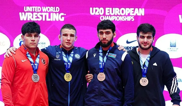milli-guresciler-20-yas-alti-avrupa-sampiyonasinda-3-madalya-kazandi-1688244207537.jpeg