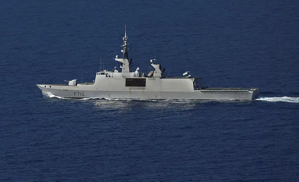 akdenizde-turk-gemilerini-izleyen-fransiz-firkateyni-la-fayetteye-ankaradan-tepki-bosuna-izleme-cep-telefonundan-da-gorebilirsin-1604641336317.jpg Akdeniz'de Türk gemilerini izleyen Fransız fırkateyni La Fayette'ye Ankara'dan tepki: Boşuna izleme cep telefonundan da görebilirsin-2