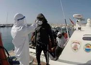 Çanakkalede 33 kaçak göçmen kurtarıldı