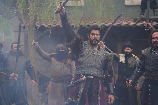 kurulus-osman-121-bolum-2-fragmani-yayinlandi-zalime-isyan-etmek-imanin-sanindandir-1681144521134.jpg Kuruluş Osman 121. bölüm 2. fragmanı yayınlandı: “Zalime isyan etmek imanın şanındandır”-6