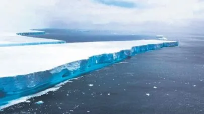 Ensar Kerdige, 21 yıldır takım elbise ile sokakları temizliyor (Yaşam haberleri)-6