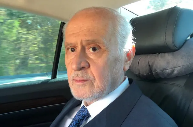 İşte MHP lideri Devlet Bahçeli'nin yakasındaki rozetin anlamı