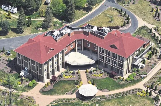 ABD'de faaliyet gösteren FETÖ bağlantılı bir okulunun müdürü, 450 bin dolar ile Avustralya'ya kaçtı