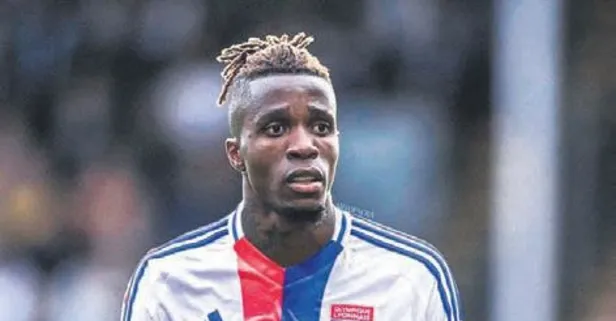 Lyon Teknik Direktörü Pierre Sage, Zaha ve Orban ile ilgili açıklamalarda bulundu