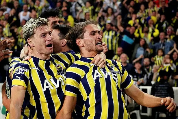 fenerbahce-bitime-4-dakika-kala-buldugu-golle-ankragucunu-devirdi-1681601308825.jpeg